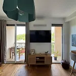 Confort Et Modernite アパート